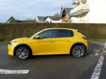 SPOTICAR Peugeot 208 E-208 Active Pack 136 Gebraucht - Kleinwagen Elektro Gelb - Klingelbach - 1201225648_2