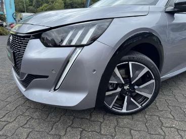 SPOTICAR Peugeot 208 E-208 Gt Pack 136ps | Sitzheizung | Glasdach | 11-kw-lad Gebraucht - Kleinwagen Elektro Silber - Finnentrop - 1201340800_2