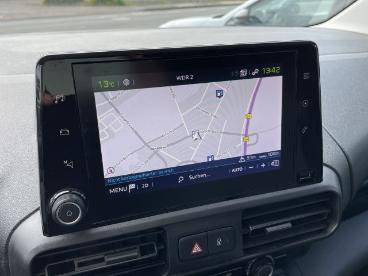 SPOTICAR Peugeot Partner E-partner (50kwh) Premium Gebraucht -  Elektro Weiß - Heinsberg - 1201260961_5