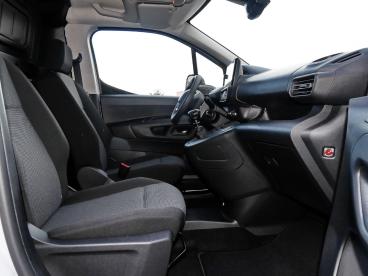 SPOTICAR Peugeot Partner + 100 Bluehdi Holzboden+klima+tempomat Gebraucht -  Diesel  - Eschwege - 1201126017_4