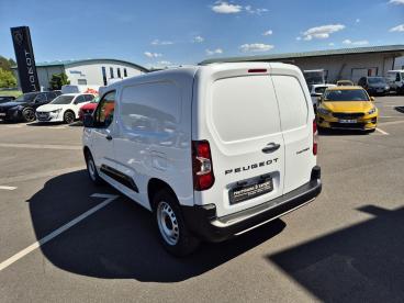 SPOTICAR Peugeot Partner Partner Gebraucht -  Benzin Weiß - Potsdam - 1201254775_3