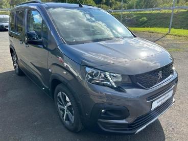 SPOTICAR Peugeot Rifter L1 Gt Elektro Navi Standheizung Kamera Gebraucht - Van Elektro  - Gießen - 1201193643_3