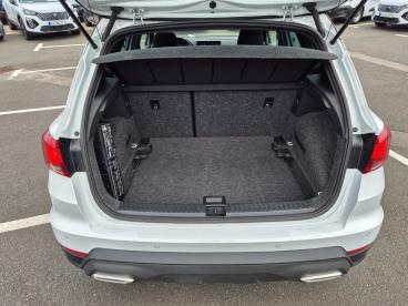 SPOTICAR Seat Arona Arona Gebraucht - Kleinwagen Benzin Weiß - Potsdam - 1201224752_5