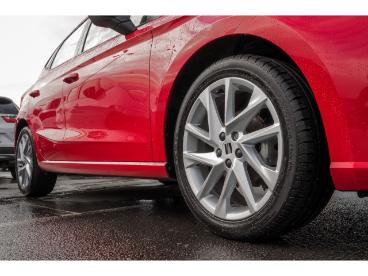 SPOTICAR Seat Ibiza 1.0 Fr+navi+2xpdc+led+full-link+r-kam+alu+ Gebraucht - Kleinwagen Benzin  - Wuppertal - 1201236321_5