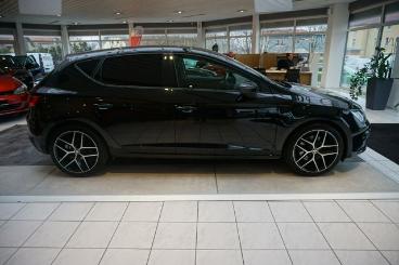 SPOTICAR Seat Leon Fr Automatik, Led, Alcantara, Navi, 2x Pdc Gebraucht - Limousine Benzin Schwarz - Dresden - 1201273971_2