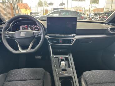 SPOTICAR Seat Leon 110 Kw (150 Ps) Automatik Navi Digitales Cockpit L Gebraucht - Limousine Benzin Schwarz - Bergisch-gladbach - 1201290675_5