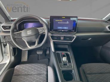 SPOTICAR Seat Leon Fr *acc*kamera*led*tot Winkel*navi*shz*apple W Fr Gebraucht - Limousine Benzin Weiß - Bamberg - 1201295821_4