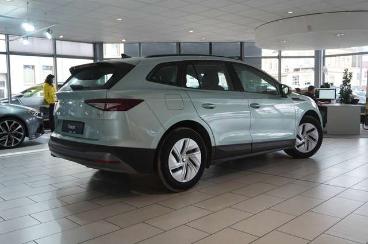 SPOTICAR Skoda Enyaq Iv 50 Loft 55kwh Navi/led/virt./sh/sport/dab+ Gebraucht - Geländewagen Elektro Silber - Schöningen - 1201358228_3