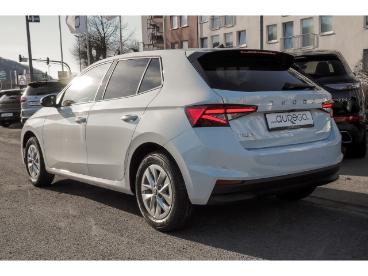 SPOTICAR Skoda Fabia Selection+at+shz+lrh+r-kam+pdc+apple+ Gebraucht - Kleinwagen Benzin  - Wuppertal - 1201237359_4