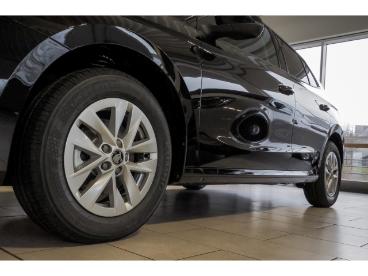 SPOTICAR Skoda Fabia Selection+at+shz+lrh+r-kam+pdc+apple+ Gebraucht - Kleinwagen Benzin Schwarz - Wuppertal - 1201272535_5