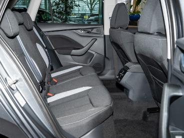 SPOTICAR Skoda Kamiq 1.0 Tsi Selection Dsg Led Kamera Bluetooth Kamiq 1 Gebraucht - Suv Benzin  - Aachen - 1201234809_4