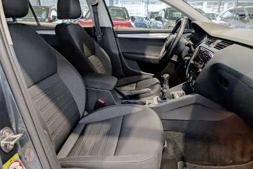 SPOTICAR Skoda Octavia Combi 1.5 Tsi Ambition *shz*navi* Gebraucht - Kombi Benzin Grau - Meppen - 1201205139_5