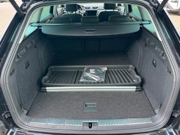 SPOTICAR Skoda Superb Combi Style Matrix-led+navi+ahk Gebraucht - Limousine Diesel Schwarz - Olpe - 1201191983_4