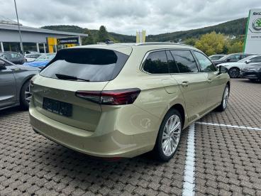 SPOTICAR Skoda Superb Combi 1.5 Tsi Mhev 110kw Matrix-led+ahk Gebraucht - Limousine Benzin Gelb - Olpe - 1201273426_2