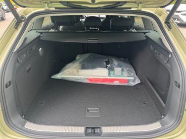 SPOTICAR Skoda Superb Combi 1.5 Tsi Mhev 110kw Matrix-led+ahk Gebraucht - Limousine Benzin Gelb - Olpe - 1201273426_4