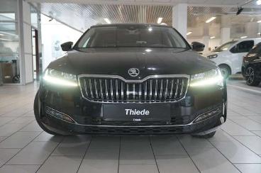 SPOTICAR Skoda Superb Combi 2.0d Premium 4x4 Navi/led/360°/ahk Gebraucht - Limousine Diesel Schwarz - Schöningen - 1201290262_4