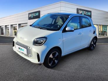 SPOTICAR Smart Forfour Electric Navi Panorama Shz Vo+hi. Android Auto Kli Gebraucht - Kleinwagen Elektro Weiß - Kellinghusen - 1201227657_1