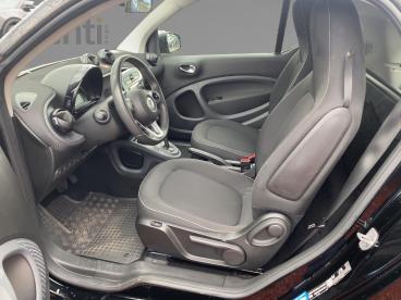 SPOTICAR Smart Fortwo Coupe Passion Shz*led*pano*aut*tempomat*lm Gebraucht - Kleinwagen Benzin Schwarz - Bamberg - 1201346738_4