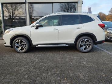 SPOTICAR Subaru Forester 2.0ie Platinum Leder Schiebedach Navi Gebraucht - Suv Benzin Weiß - Düsseldorf - 1201272043_2