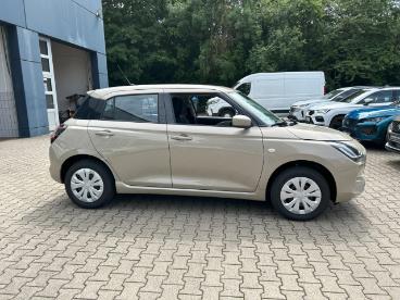 SPOTICAR Suzuki Swift 1.2 Club Allgrip Hybrid Pdc Led Klima Dab Gebraucht - Kleinwagen Benzin  - Siegen - 1201153974_4