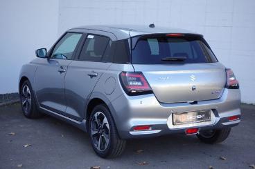 SPOTICAR Suzuki Swift Comfort+ 1.2 Mildhybrid,navi,kamera,sitzhz Gebraucht - Kleinwagen Benzin  - Saarbrücken - 1201246056_3