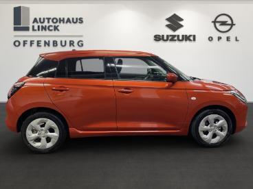 SPOTICAR Suzuki Swift 1.2 Dualjet Hybrid Allgrip Comfort Gebraucht - Kleinwagen Benzin Orange - Offenburg - 1201286370_3