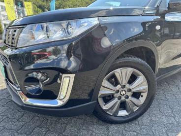 SPOTICAR Suzuki Vitara 1.0 Comfort At6 | Klimaautomatik | Kamera | Sitzhe Gebraucht - Suv Benzin Schwarz - Finnentrop - 1201327153_2