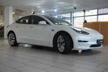 SPOTICAR Tesla Model 3 Longrange Dual-motor Navi/kamera/sh/pano Gebraucht - Limousine Benzin  - Schöningen - 1201203826_5
