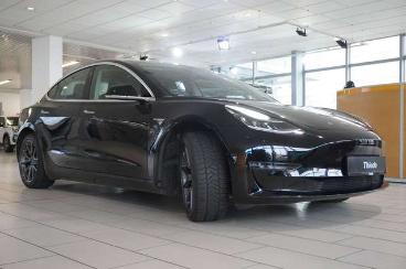 SPOTICAR Tesla Model 3 Longrange Dual-motor Navi/kamera/dab/ahk Gebraucht - Limousine Benzin  - Schöningen - 1201205016_5