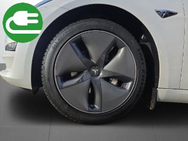 SPOTICAR Tesla Model 3 Sr Plus / R-kamera / Pdc / Shz / Bluetooth Model 3 Gebraucht - Limousine Elektro Weiß - Aachen - 1201223124_5