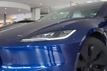 SPOTICAR Tesla Model 3 Highland Dual-motor Navi/led/kamera/amd Gebraucht - Limousine Elektro Blau - Schöningen - 1201271468_5