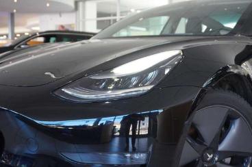 SPOTICAR Tesla Model 3 Longrange Dual-motor Navi/kamera/dab/ahk Gebraucht - Limousine Elektro Schwarz - Schöningen - 1201276076_4