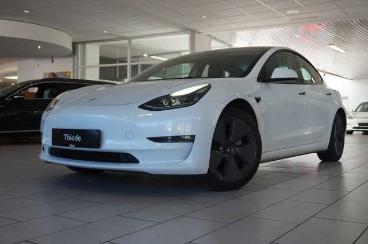 SPOTICAR Tesla Model 3 Longrange Dual-motor Navi/kamera/pano/sh Gebraucht - Limousine Elektro Weiß - Schöningen - 1201278752_3