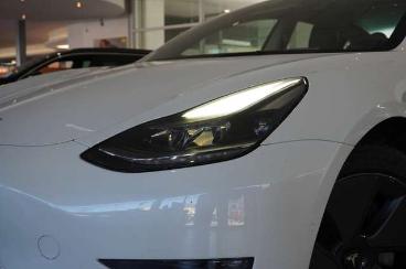 SPOTICAR Tesla Model 3 Longrange Dual-motor Navi/kamera/dab/amd Gebraucht - Limousine Elektro Grau - Schöningen - 1201280218_4