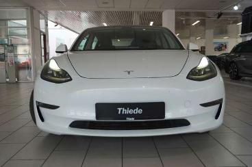 SPOTICAR Tesla Model 3 Longrange Dual-motor Navi/kamera/dab/amd Gebraucht - Limousine Elektro Weiß - Schöningen - 1201280239_5