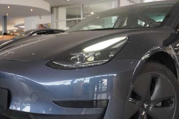 SPOTICAR Tesla Model 3 Standard Range Plus Navi/kamera/sh/pano Gebraucht - Limousine Elektro Grau - Schöningen - 1201298496_4