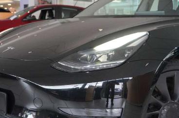 SPOTICAR Tesla Model 3 Performance Dual-motor Navi/sport/sh/amd Gebraucht - Limousine Elektro Schwarz - Schöningen - 1201341687_5