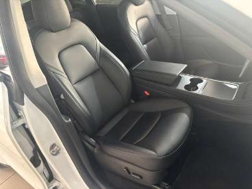 SPOTICAR Tesla Model Y Long Range Dual Awd Shz/navi/19alu/allw Gebraucht - Suv Elektro Weiß - Schöningen - 1201324992_4