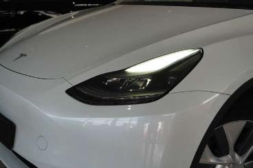 SPOTICAR Tesla Model Y Longrange Dual-motor Navi/led/kamera/amd Gebraucht - Suv Elektro Weiß - Schöningen - 1201341668_5