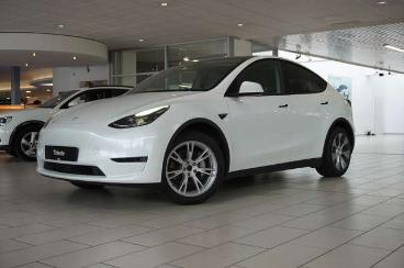 SPOTICAR Tesla Model Y Longrange Dual-motor Navi/led/kamera/dab Gebraucht - Suv Elektro Weiß - Schöningen - 1201341683_3