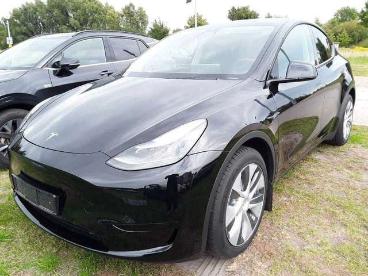 SPOTICAR Tesla Model Y  Gebraucht - Suv Elektro Schwarz - Schöningen - 1201359812_3