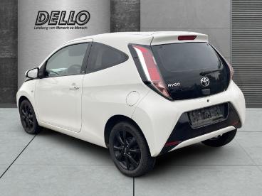SPOTICAR Toyota Aygo -play Edition-s Klimaautomatik Allwetterreifen Key Gebraucht - Kleinwagen Benzin Weiß - Parchim - 1201211192_3