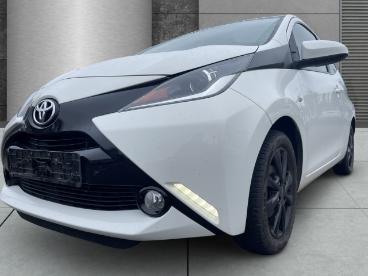 SPOTICAR Toyota Aygo -play Edition-s Klimaautomatik Allwetterreifen Key Gebraucht - Kleinwagen Benzin Weiß - Parchim - 1201211192_4