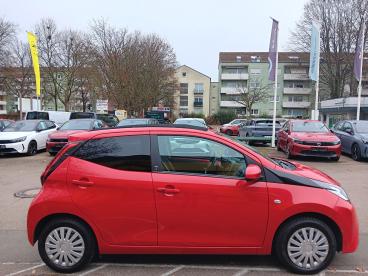 SPOTICAR Toyota Aygo Aygo 1,0 X-play Team D Gebraucht - Kleinwagen Benzin Rot - Neu-ulm - 1201211593_5