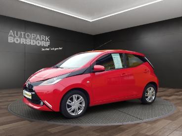 SPOTICAR Toyota Aygo Play Team D Ruckfahrkam. Bt Klima Zv Usb Gebraucht - Kleinwagen Benzin Rot - Borsdorf - 1201269167_1