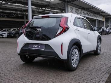 SPOTICAR Toyota Aygo 1.0 Play Klima Ruckfahrkamera Gebraucht - Kleinwagen Benzin Weiß - Ahrensburg - 1201303188_4