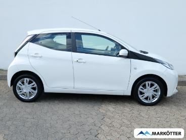 SPOTICAR Toyota Aygo 1.0 X-play Touch /kamera/automatik/ Gebraucht - Kleinwagen Benzin Weiß - Bielefeld - 1201313328_3