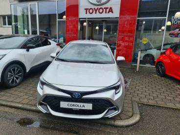 SPOTICAR Toyota Corolla 1.8 Hybrid Team D Gebraucht - Limousine Hybrid Silber - Lauchringen - 1201301849_1