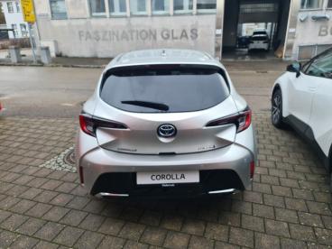 SPOTICAR Toyota Corolla 1.8 Hybrid Team D Gebraucht - Limousine Hybrid Silber - Lauchringen - 1201301849_3