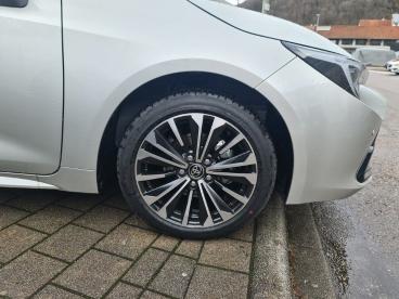 SPOTICAR Toyota Corolla 1.8 Hybrid Team D Gebraucht - Limousine Hybrid Silber - Lauchringen - 1201301849_4
